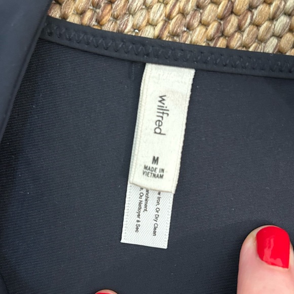 ARITZIA bodysuit - Picture 9 of 9